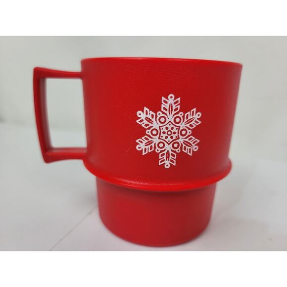 3 Tupperware 1312-7 Red Snowflake Stackable Coffee Mugs Cups - EUC - Picture 2 of 4